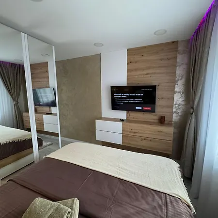 Deluxe Retreat & Business Apart Iasi Exterior photo